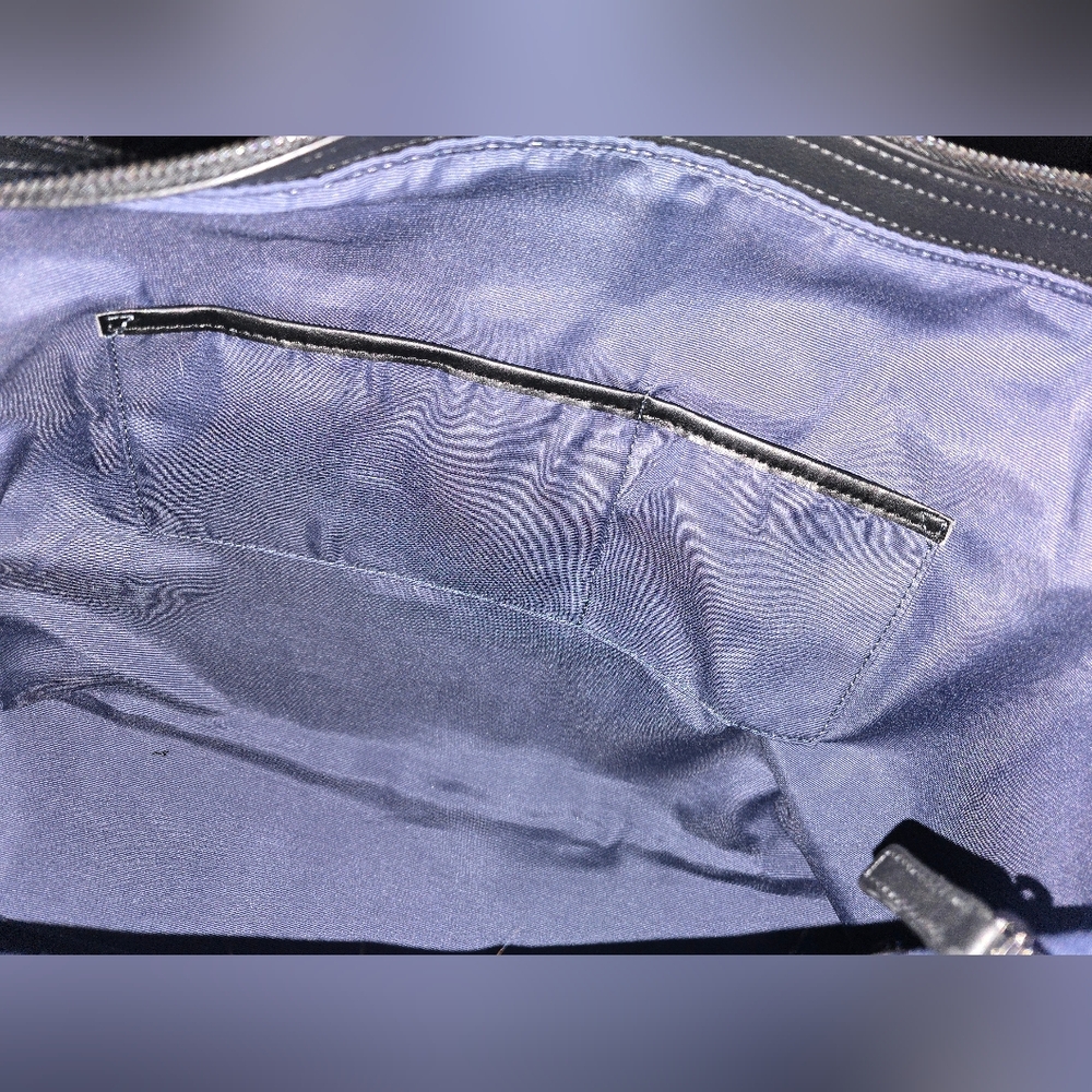 The Ivens Travel Bag in Nylon and Leather - Picture 5 of 9